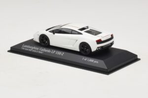 Lamborghini Gallardo LP550-2 Tricolore Blanco Minichamps 1:43 400103801 Metal - imagen 3 de 5