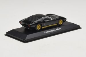 Lamborghini Miura P400 Negro Maxichamps 1:43 940103000 Metal - imagen 2 de 5