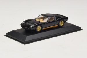Lamborghini Miura P400 Negro Minichamps 1:43 430103004 Metal - imagen 2 de 5