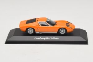 Lamborghini Miura P400 Naranja Maxichamps 1:43 940103001 Metal