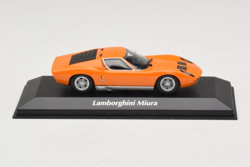 Lamborghini Miura P400 Naranja Maxichamps 1:43 940103001 Metal
