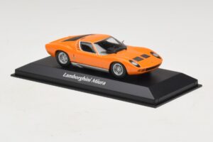 Lamborghini Miura P400 Naranja Maxichamps 1:43 940103001 Metal - imagen 3 de 5