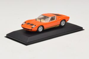 Lamborghini Miura P400 Naranja Minichamps 1:43 430103002 Metal - imagen 2 de 5
