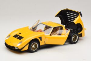 Lamborghini Miura SVR Amarillo & Negro Kyosho 1:18 08319GY Metal - imagen 2 de 8