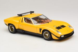 Lamborghini Miura SVR Amarillo & Negro Kyosho 1:18 08319GY Metal - imagen 6 de 8