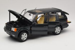 Land Rover Range Rover P38A 4.6 HSE Verde Metalizado AUTOart 1:18 70010 Metal - imagen 2 de 8