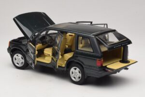 Land Rover Range Rover P38A 4.6 HSE Verde Metalizado AUTOart 1:18 70010 Metal - imagen 5 de 8