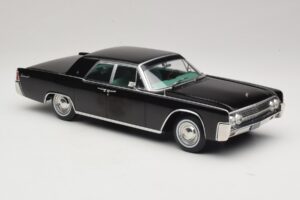 Lincoln Continental Negro KK-Scale 1:18 KKDC181483 Metal - imagen 4 de 6