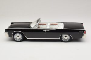 Lincoln Continental Convertible Negro Bad Boys KK-Scale 1:18 KKDC181521 Metal - imagen 4 de 7