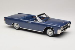 Lincoln Continental Convertible Azul Metalizado The Lincoln Lawyer KK-Scale 1:18 KKDC181522 Metal - imagen 5 de 7