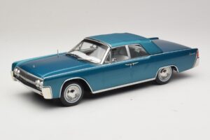 Lincoln Continental Convertible Turquesa Metalizado KK-Scale 1:18 KKDC181524 Metal - imagen 2 de 7