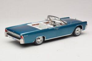 Lincoln Continental Convertible Turquesa Metalizado KK-Scale 1:18 KKDC181524 Metal - imagen 3 de 7