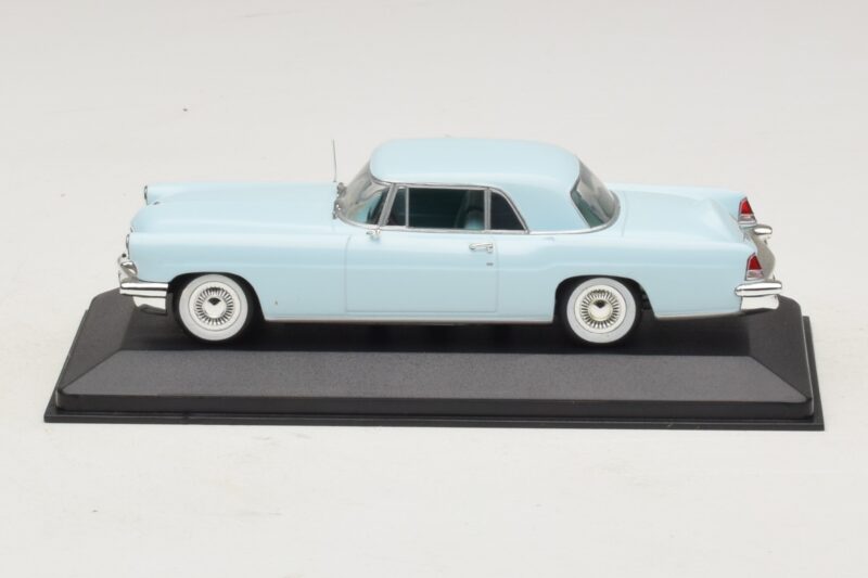 Lincoln Continental Mark II Azul Claro Minichamps 1:43 400082304 Metal