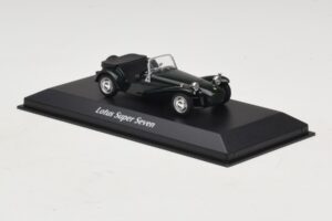 Lotus Super Seven Verde Maxichamps 1:43 940113630 Metal - imagen 3 de 5