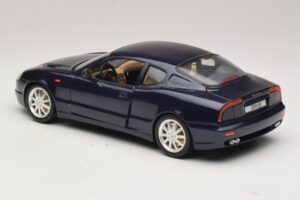 Maserati 3200 GT Azul Bburago 1:18 3371-P1 Metal - imagen 7 de 8