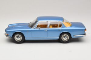 Maserati Quattroporte I Azul Claro Metalizado KK-Scale 1:18 KKDC181514 Metal - imagen 3 de 6