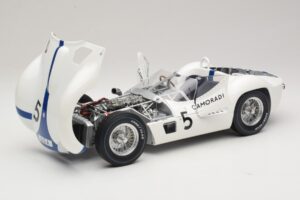 Maserati Tipo 61 #5 Camoradi S. Moss / D. Gurney 1000km Nurburgring Winner 1960 Minichamps 1:12 120601205 Metal - imagen 2 de 8