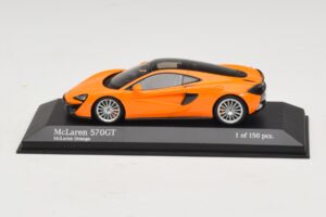 McLaren 570GT Naranja Minichamps 1:43 537154521 Metal
