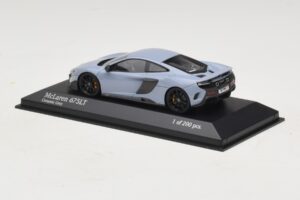 McLaren 675LT Ceramic Grey Minichamps 1:43 537154420 Metal - imagen 3 de 5