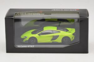 McLaren 675LT Napier Green Minichamps 1:43 537154422 Metal - imagen 5 de 5