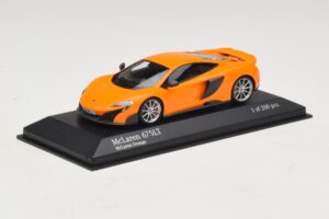 McLaren 675LT Naranja Minichamps 1:43 537154421 Metal - imagen 2 de 5