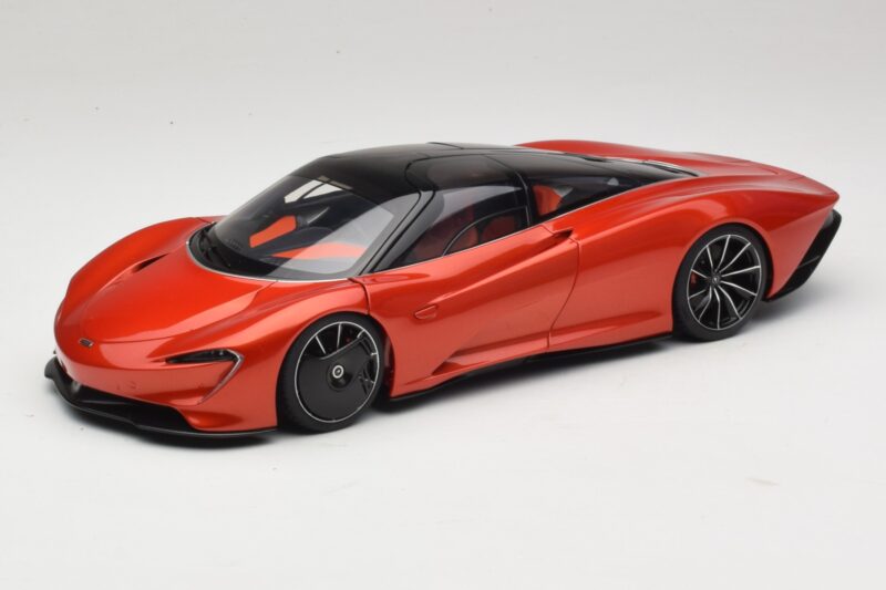 McLaren Speedtail Volcano Orange AUTOart 1:18 76088 Compuesto