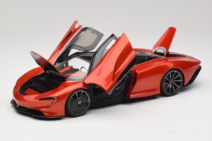 McLaren Speedtail Volcano Orange AUTOart 1:18 76088 Compuesto - imagen 2 de 8