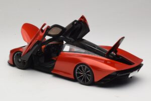 McLaren Speedtail Volcano Orange AUTOart 1:18 76088 Compuesto - imagen 5 de 8
