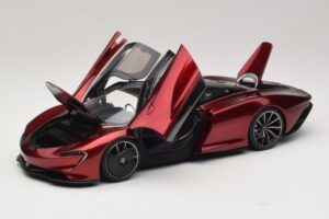 McLaren Speedtail Volcano Red AUTOart 1:18 76087 Compuesto - imagen 2 de 8