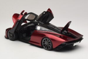 McLaren Speedtail Volcano Red AUTOart 1:18 76087 Compuesto - imagen 5 de 8