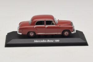 Mercedes 180 W120 Rojo Maxichamps 1:43 940033101 Metal