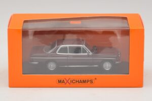 Mercedes 230 CE C123 Rojo Maxichamps 1:43 940032221 Metal - imagen 5 de 5