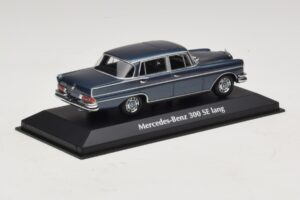 Mercedes 300 SE W112 Lang Azul Metalizado Maxichamps 1:43 940035200 Metal - imagen 2 de 5