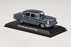 Mercedes 300 SE W112 Lang Azul Metalizado Maxichamps 1:43 940035200 Metal - imagen 3 de 5