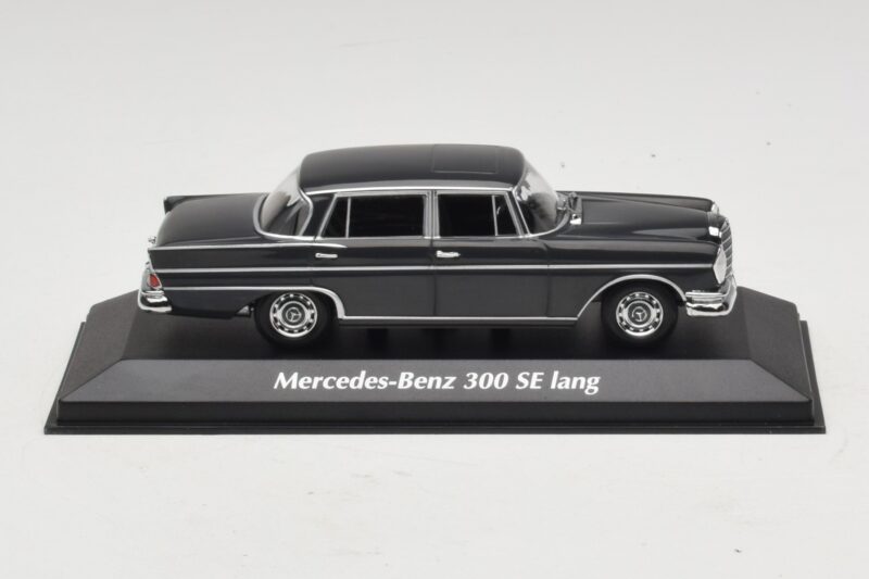 Mercedes 300 SE W112 Lang Gris Oscuro Maxichamps 1:43 940035201 Metal