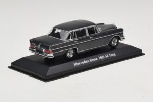 Mercedes 300 SE W112 Lang Gris Oscuro Maxichamps 1:43 940035201 Metal - imagen 2 de 5