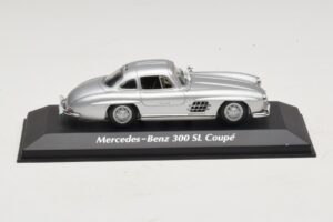 Mercedes 300 SL W198 Plata Maxichamps 1:43 940039000 Metal