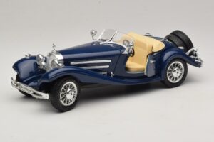 Mercedes 500K Roadster Azul Bburago 1:20 3070 Metal - imagen 2 de 8