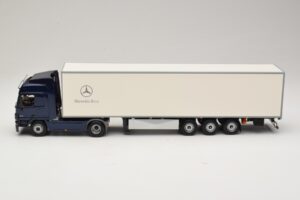 Mercedes Actros 1044 Azul Minichamps 1:43 B66000604 Metal - imagen 3 de 7