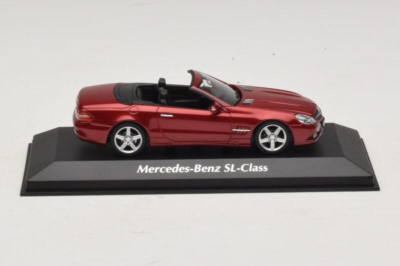 Mercedes SL R230 Rojo Metalizado Maxichamps 1:43 940037530 Metal