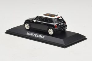 Mini Cooper S R53 Negro Con Techo Panorámico Minichamps 1:43 MINI022 Metal - imagen 3 de 4