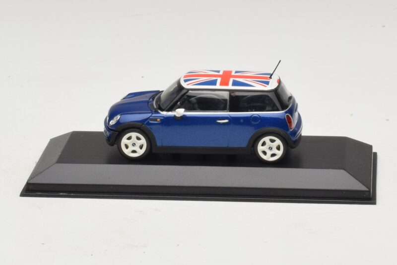 Mini Cooper S R53 Azul Con Bandera Británica Minichamps 1:43 MINI026 Metal