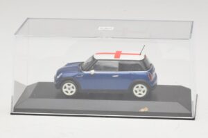 Mini Cooper S R53 Azul Con Bandera Inglesa Minichamps 1:43 MINI012 Metal - imagen 4 de 5