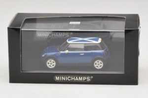 Mini Cooper S R53 Azul Con Bandera Escocesa Minichamps 1:43 MINI016 Metal - imagen 5 de 5