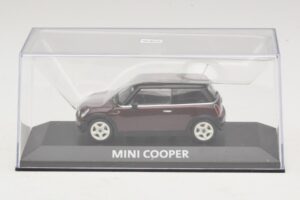 Mini Cooper S R53 Rojo Oscuro Con Techo Negro Minichamps 1:43 MINI028 Metal - imagen 4 de 5