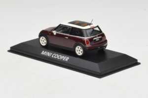 Mini Cooper S R53 Rojo Oscuro Con Techo Panorámico Minichamps 1:43 MINI019 Metal - imagen 3 de 4