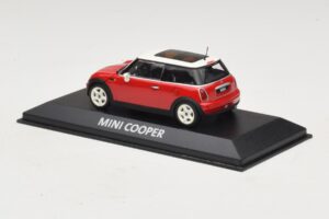 Mini Cooper S R53 Rojo Con Techo Panorámico Minichamps 1:43 MINI024 Metal - imagen 3 de 5