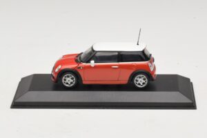 Mini Cooper S R53 Rojo Con Techo Blanco Minichamps 1:43 MINI025 Metal