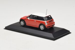 Mini Cooper S R53 Rojo Con Techo Blanco Minichamps 1:43 MINI025 Metal - imagen 3 de 5