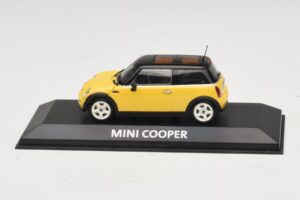Mini Cooper S R53 Amarillo Con Techo Negro Minichamps 1:43 MINI031 Metal
